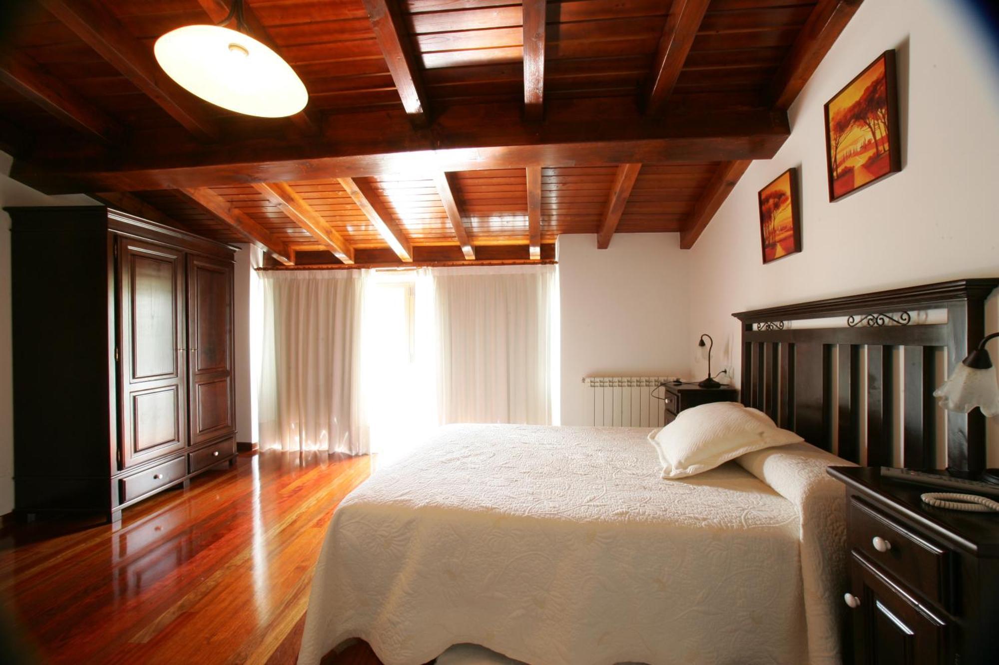 Хостел Casa Da Botica A Estrada Os Casares Номер фото