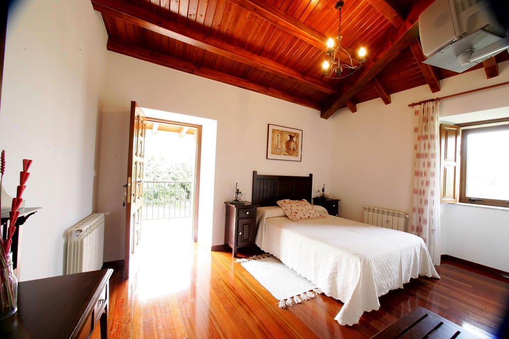 Хостел Casa Da Botica A Estrada Os Casares Екстер'єр фото
