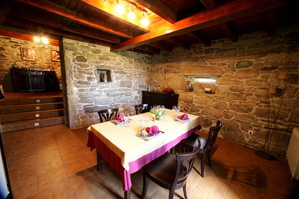 Хостел Casa Da Botica A Estrada Os Casares Екстер'єр фото